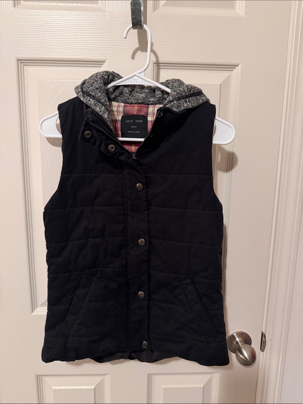 Love Tree Black Quilted Vest with Gray Knit Hood